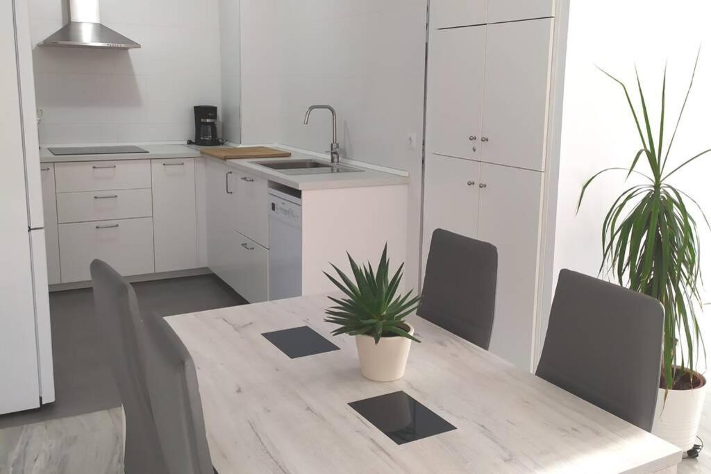 Apartamento Playa Escollera Estepona Exterior foto